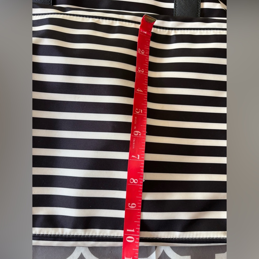 KATE SPADE Watson Lane Lyla striped nylon large weekender tote bag - Picture 15 of 15